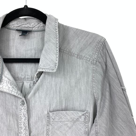 Torrid Women's Size 1X Button Up Heart Patches Shirt Long Sleeve Gray Chambray - Picture 3 of 6